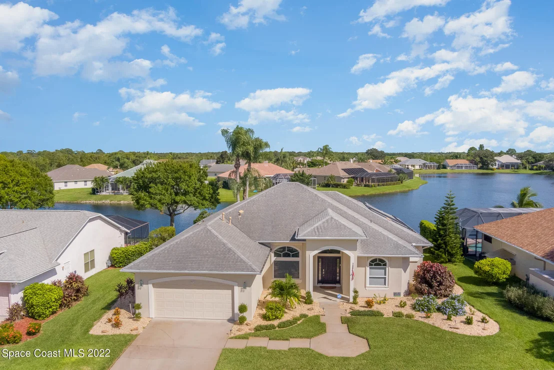 Photo of 993 Wildwood Drive