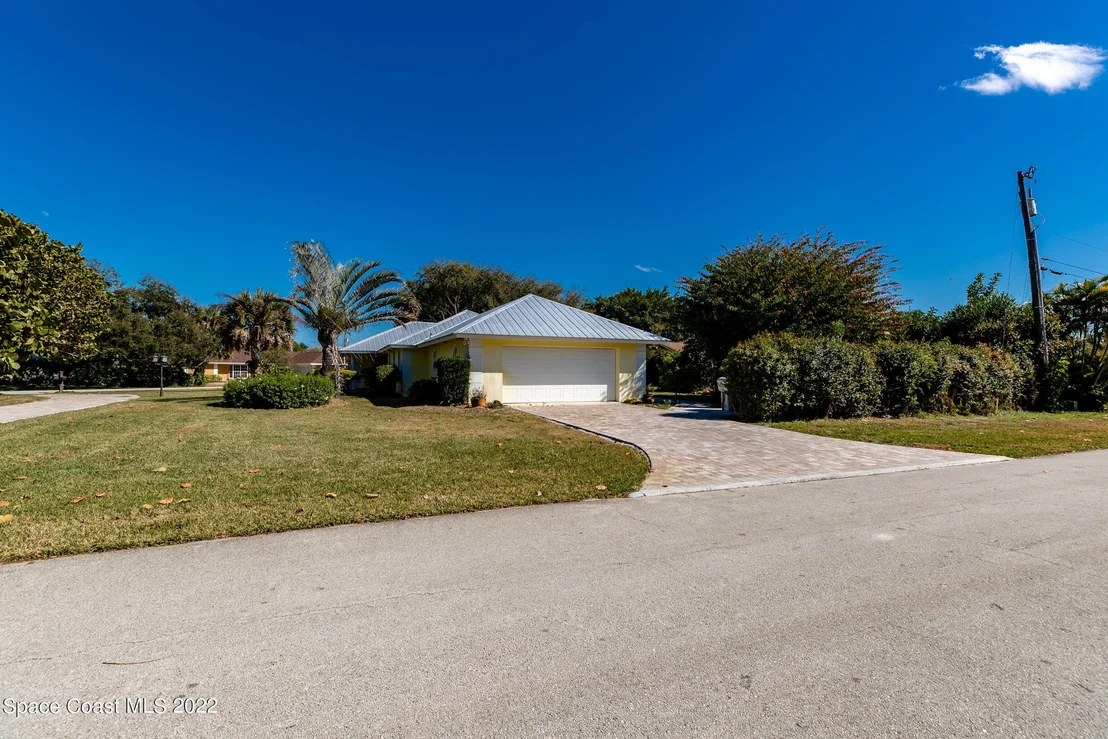 Photo of 685 Glenview Terrace