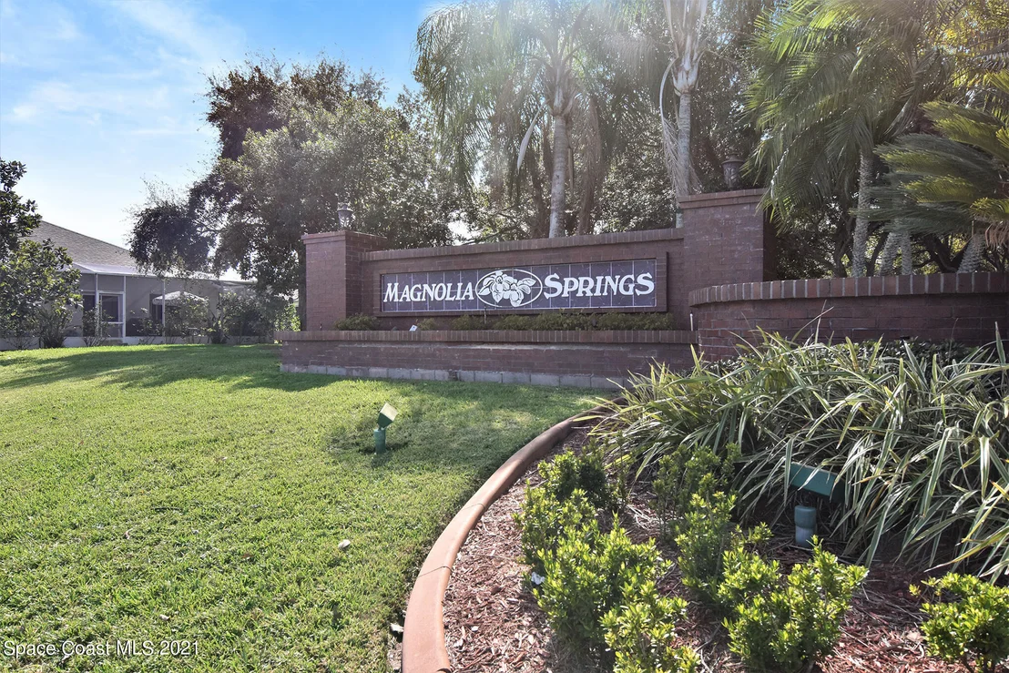 Photo of 892 Shaw Circle