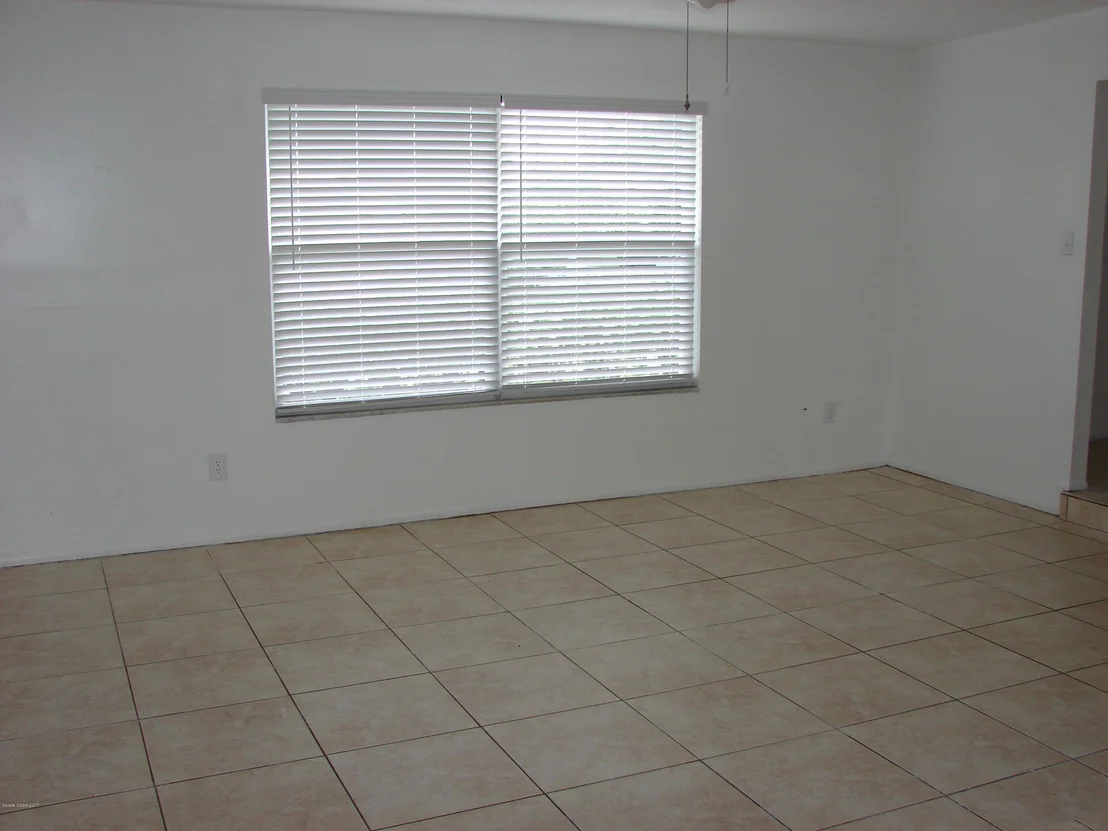 Photo of 762 Hampton Drive NE
