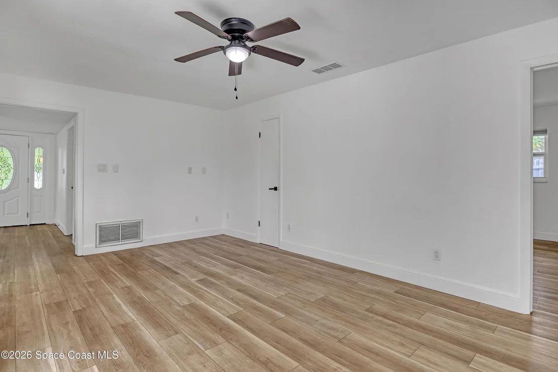 Photo of 34 Westview Lane