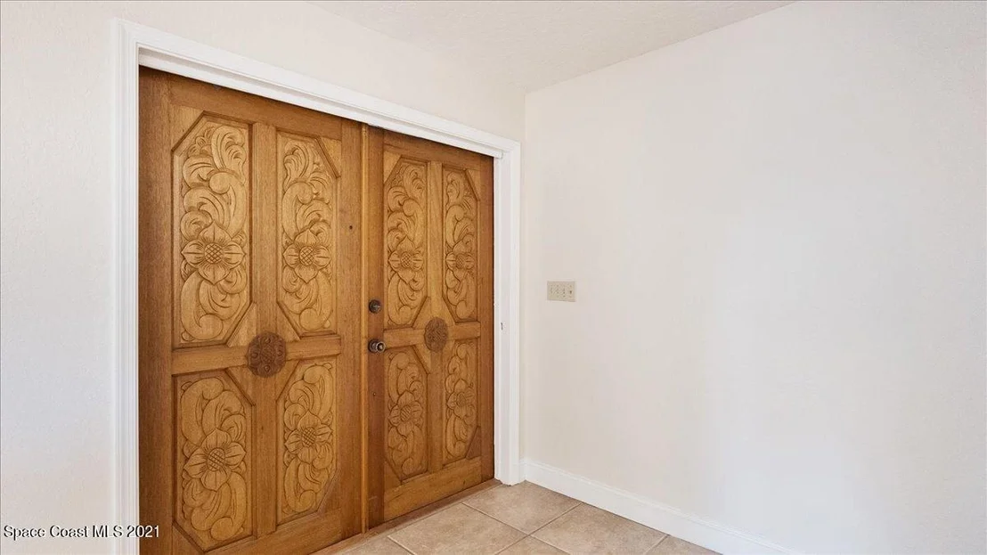 Photo of 528 Solitaire Palm Drive