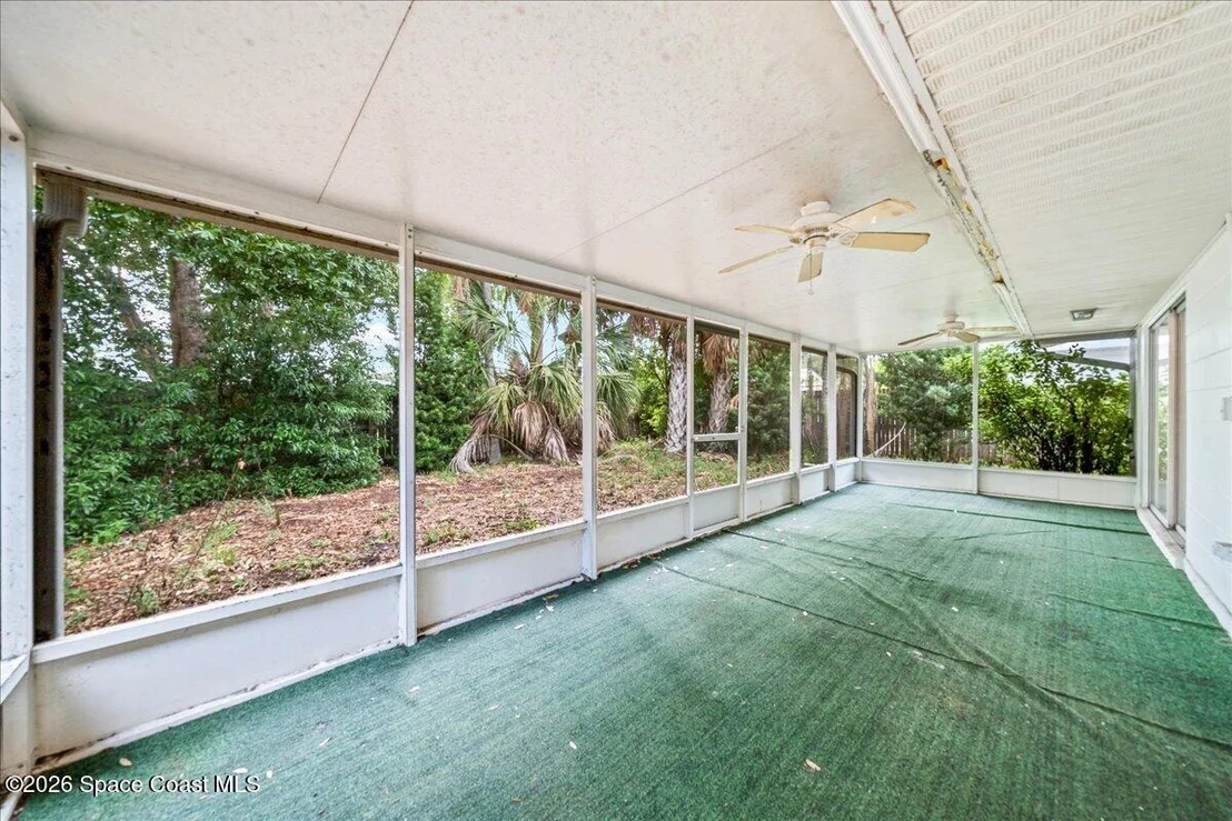 Photo of 934 Barbara Lane