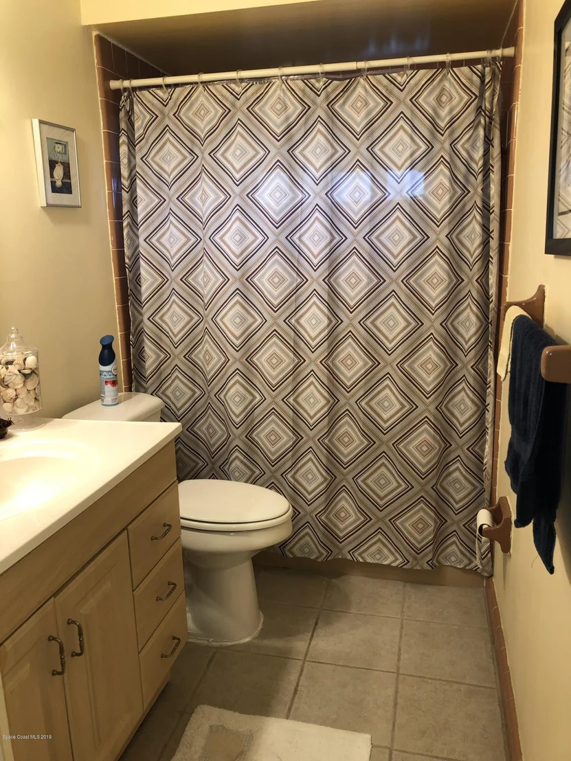 Photo of 816 Bianca Drive NE