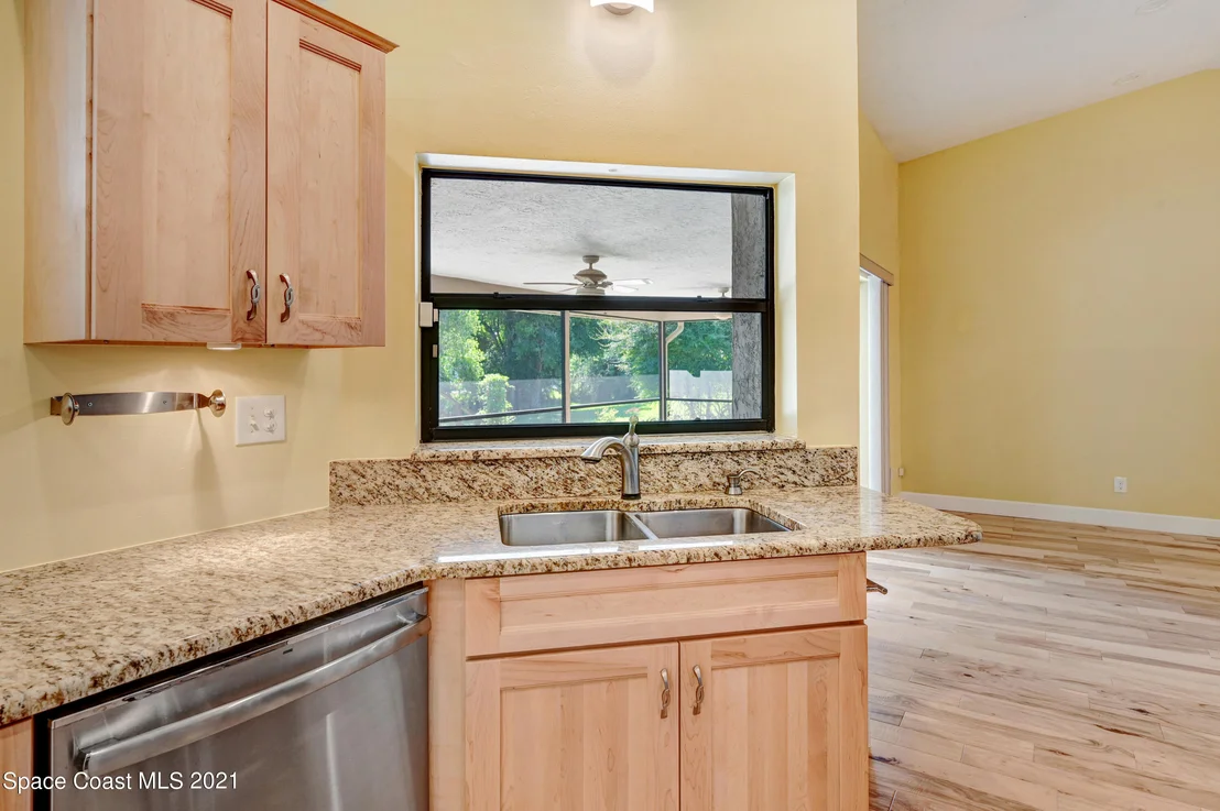 Photo of 255 River Road Circle