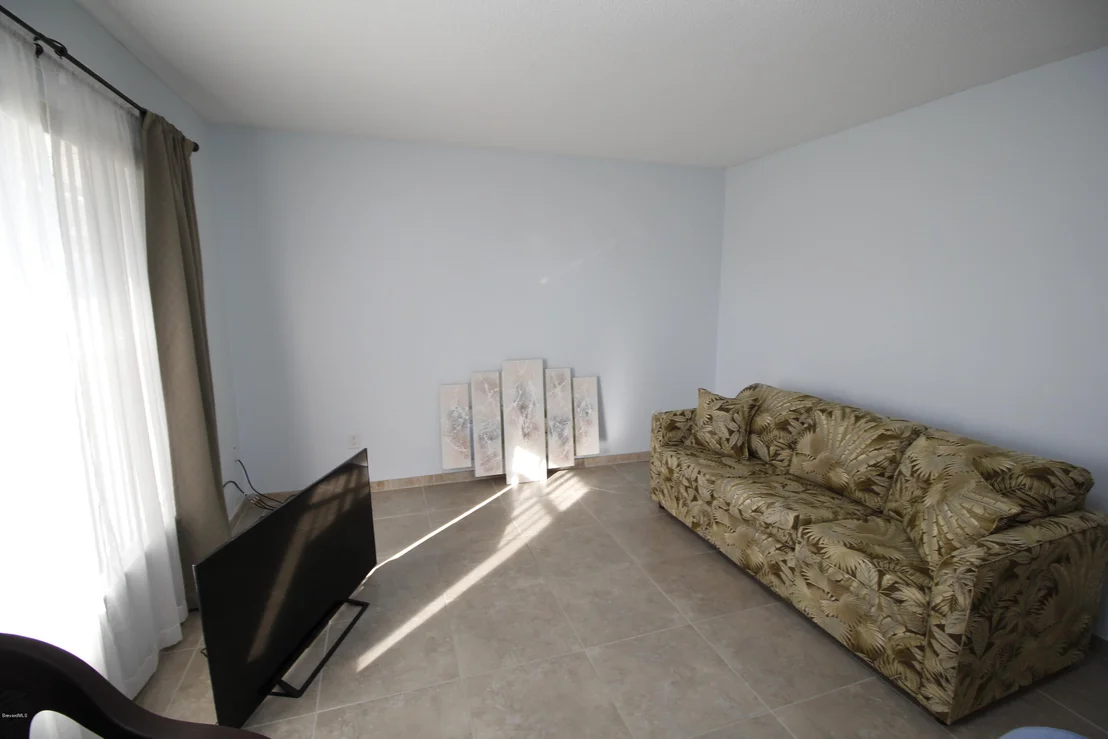 Photo of 1006 Cable Lane NE