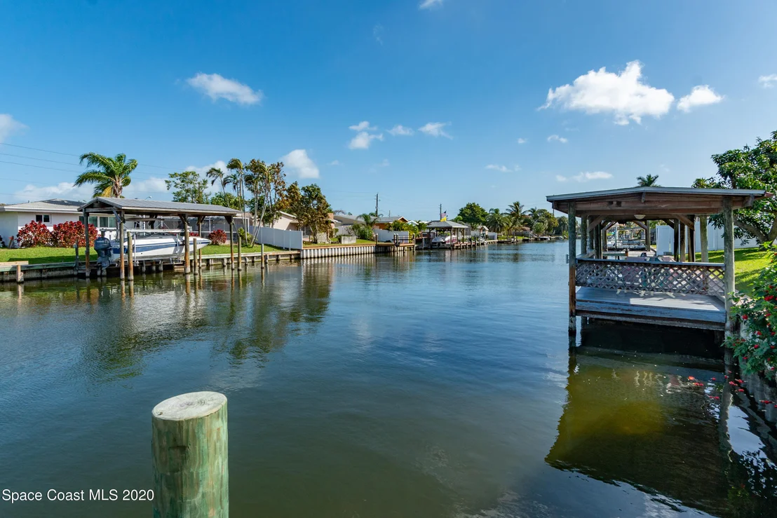 Photo of 439 Sandpiper Drive
