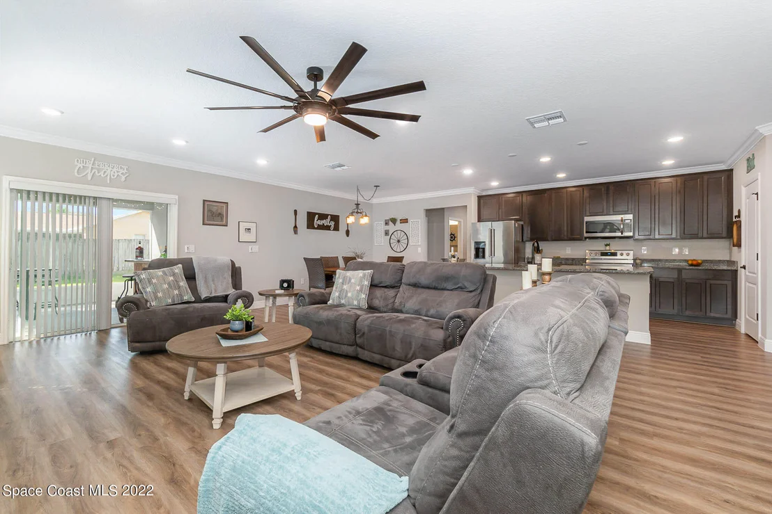 Photo of 660 Seven Gables Circle SE