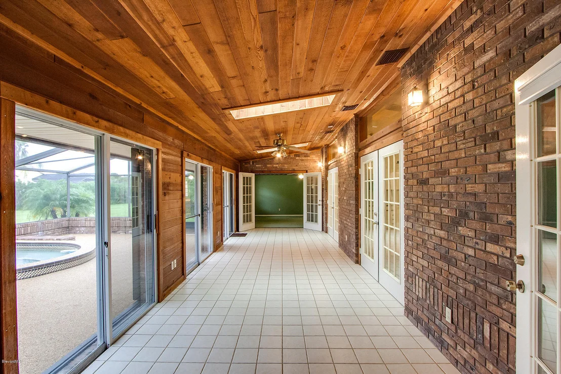 Photo of 1230 Silver Lake Drive
