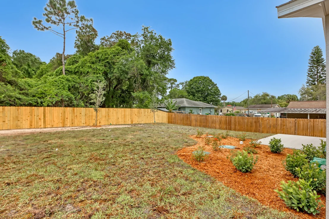Photo of 5750 Palm Street