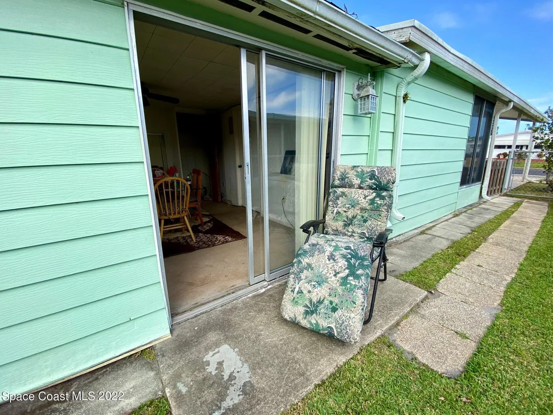 Photo of 1808 Coco Plum Street NE