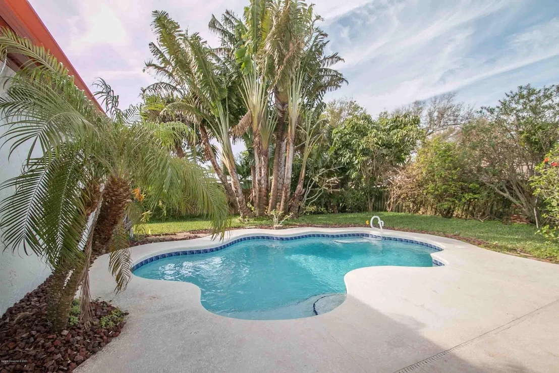 Photo of 106 Holiday Lane
