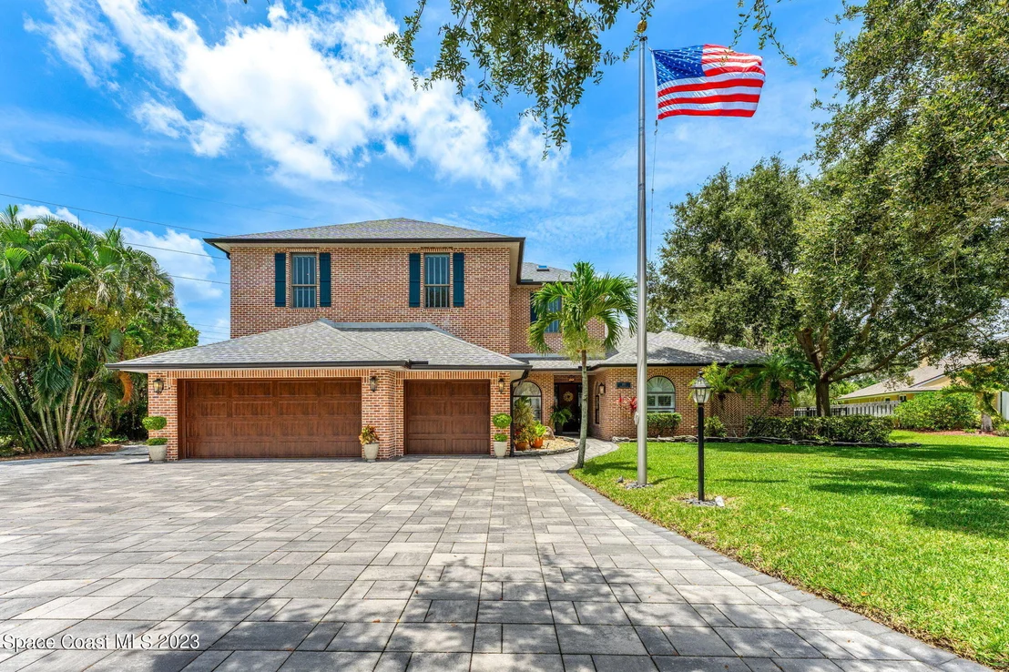 Photo of 891 Peregrine Drive