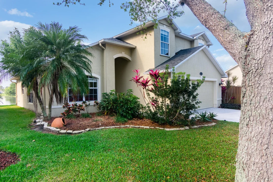 Photo of 2081 Stratford Pointe Drive
