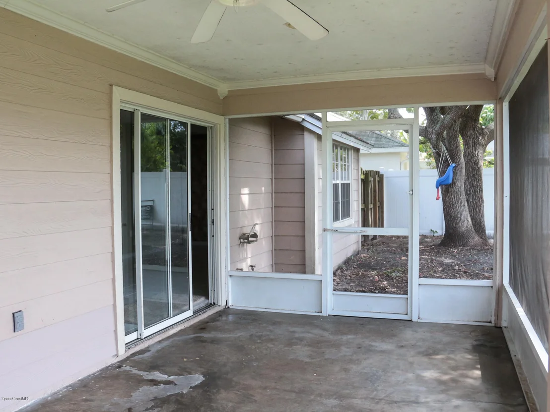 Photo of 1337 Heritage Acres Boulevard