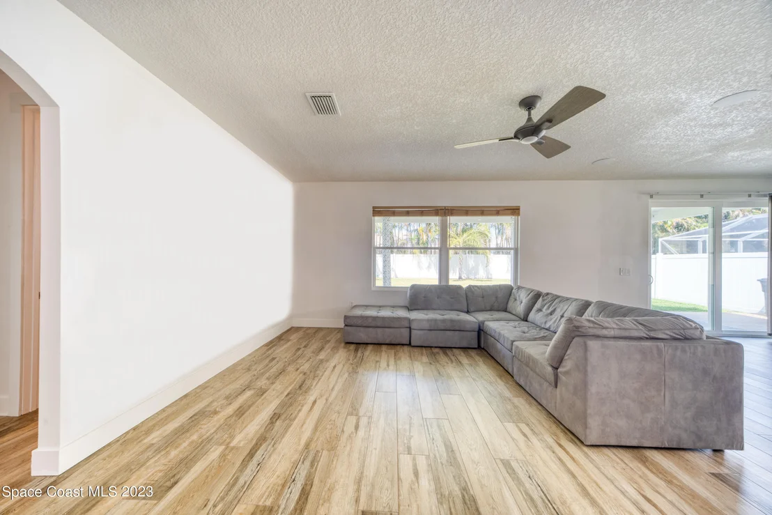 Photo of 1424 Sumter Lane