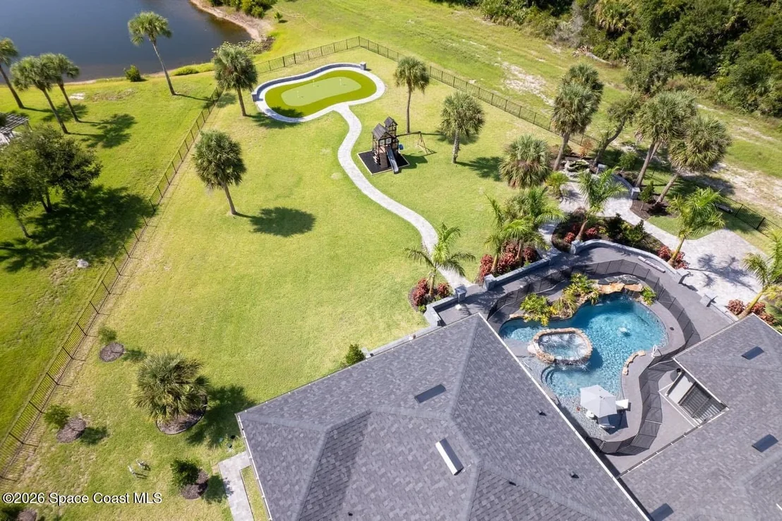Photo of 2453 Westhorpe Drive