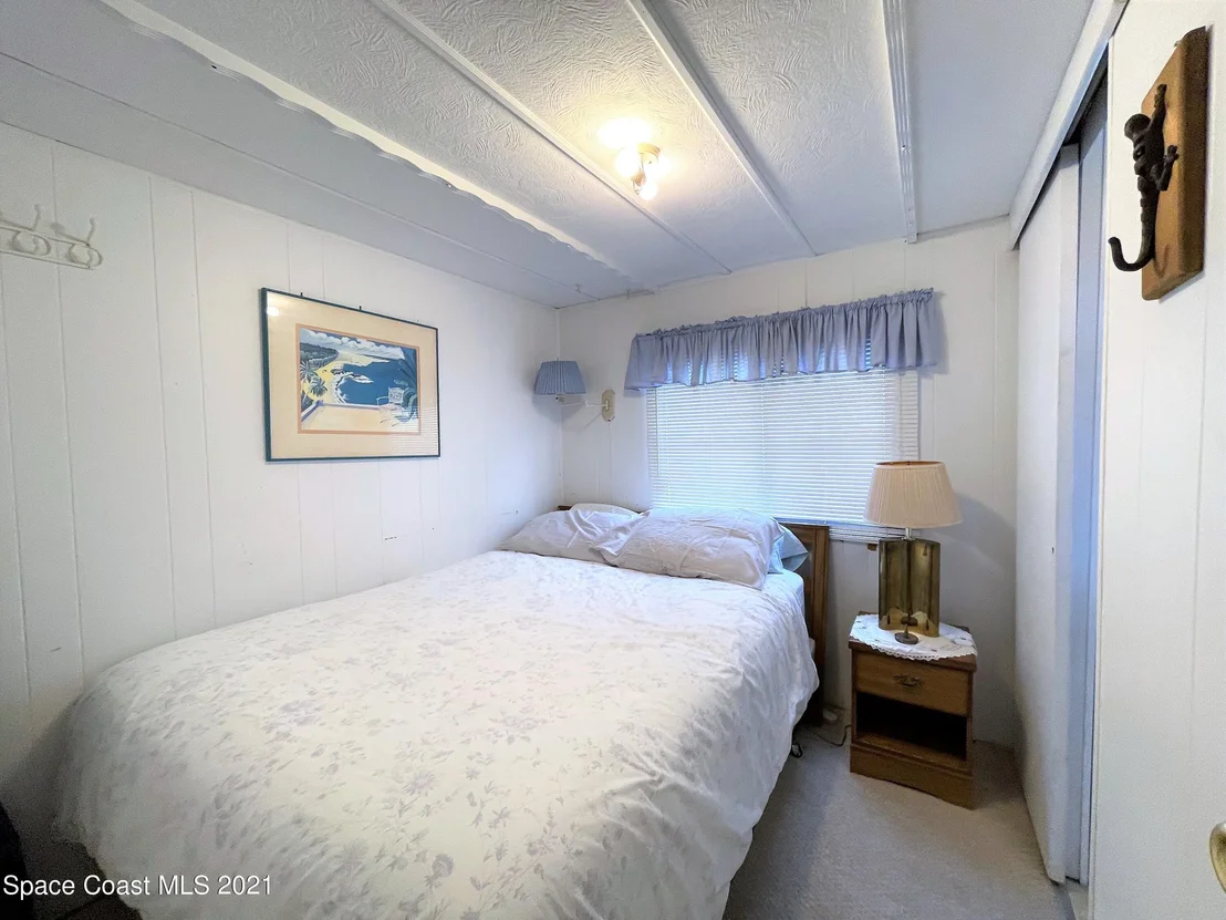 Photo of 735 Barefoot Boulevard