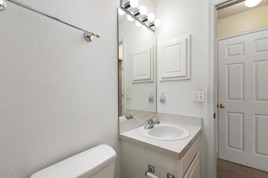 Photo of 1490 Whitman Drive