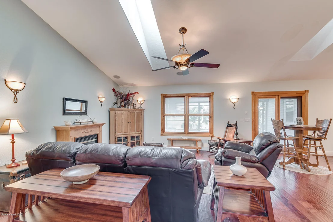 Photo of 625 Sandpiper Circle
