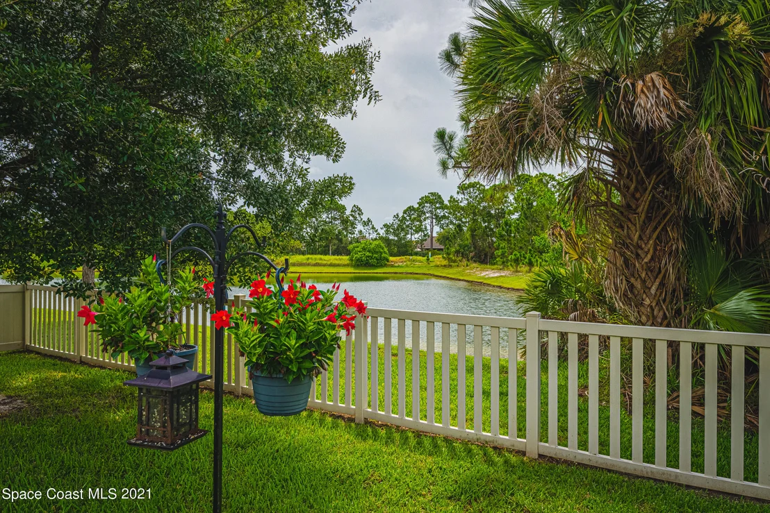 Photo of 324 Abernathy Circle