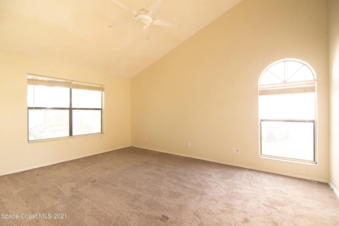 Photo of 928 Osprey Lane