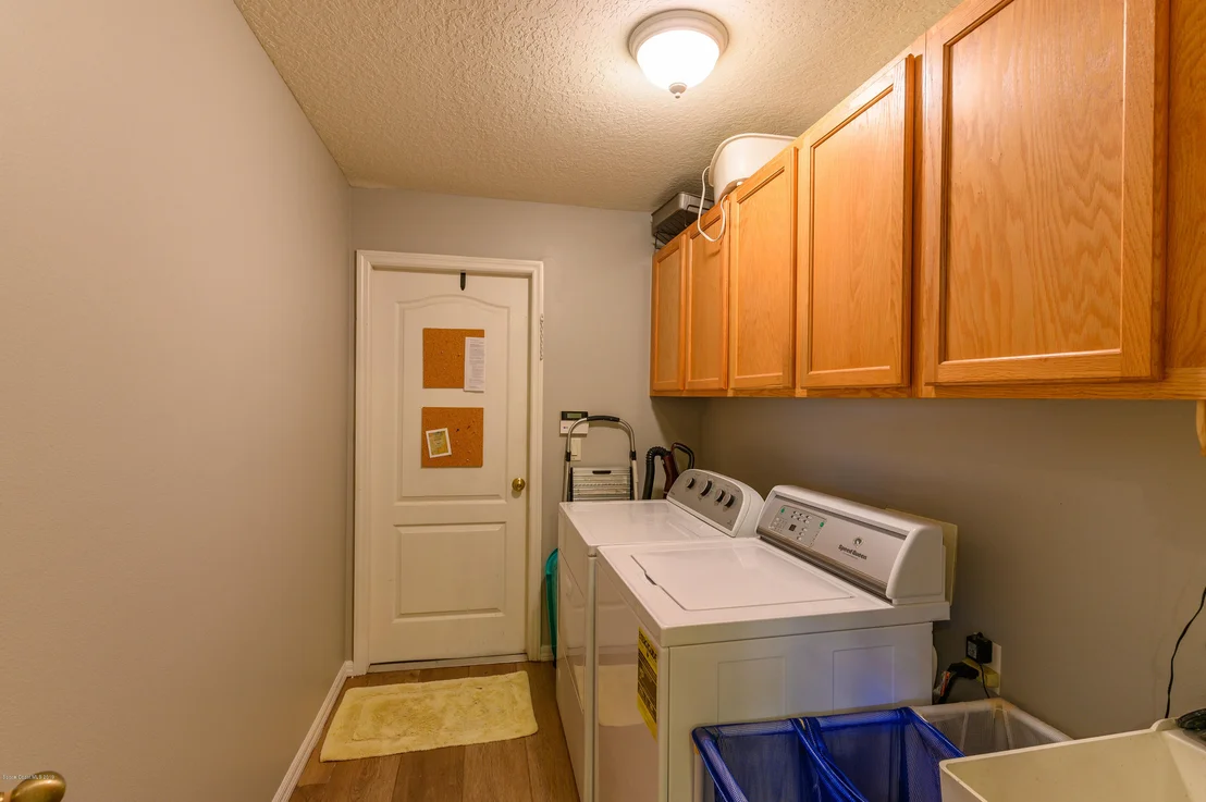Photo of 4403 Long Lake Road