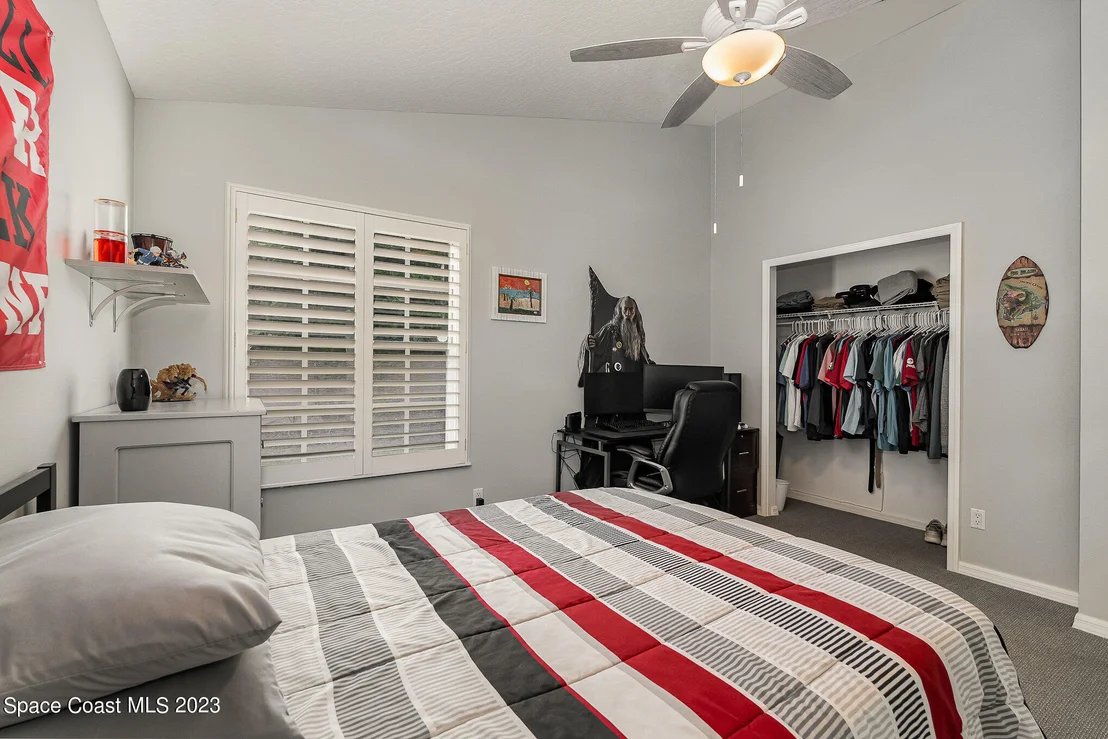Photo of 321 Lake Victoria Circle