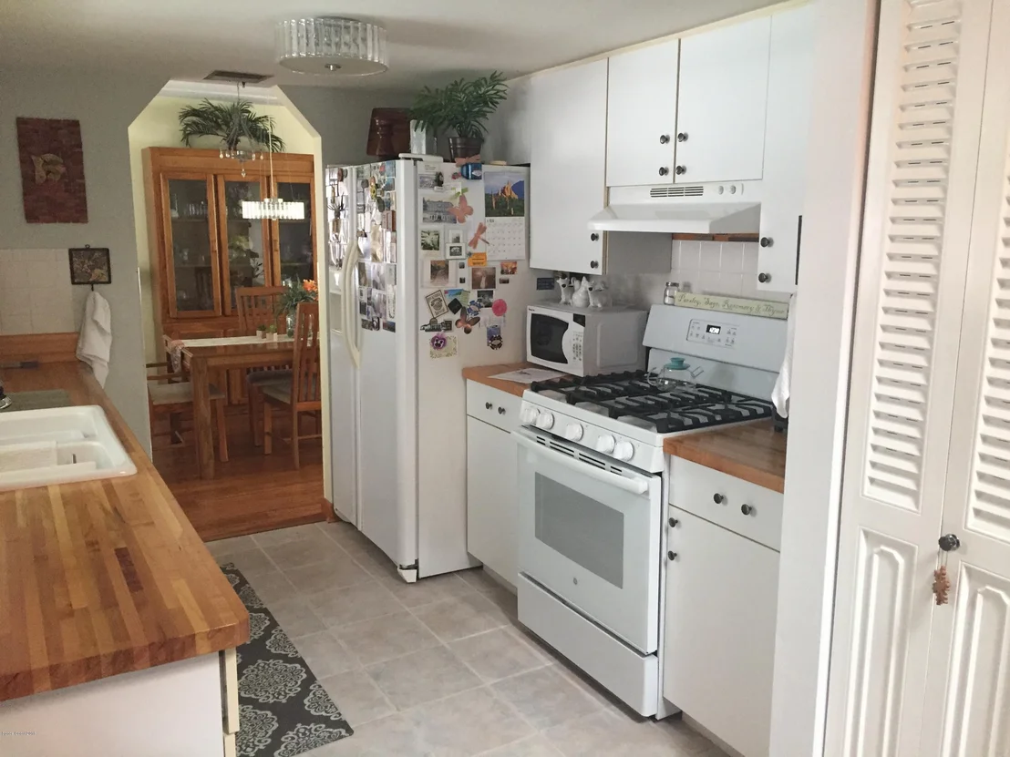 Photo of 2772 Wright Avenue