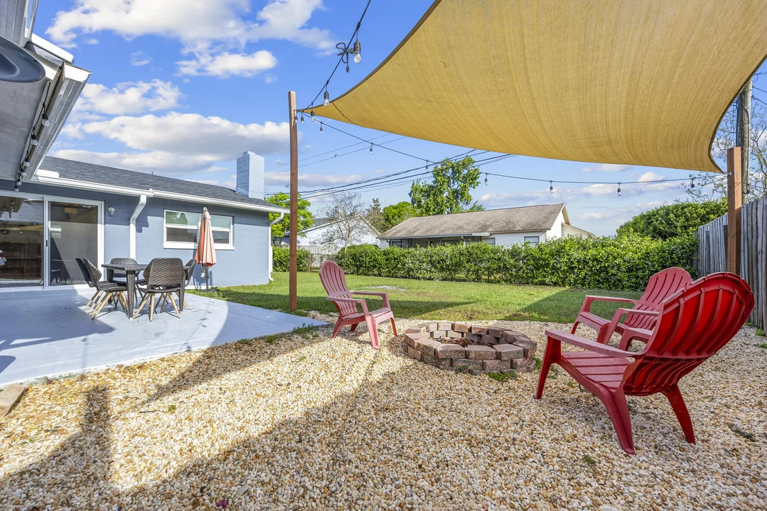 Photo of 864 Kings Post Road