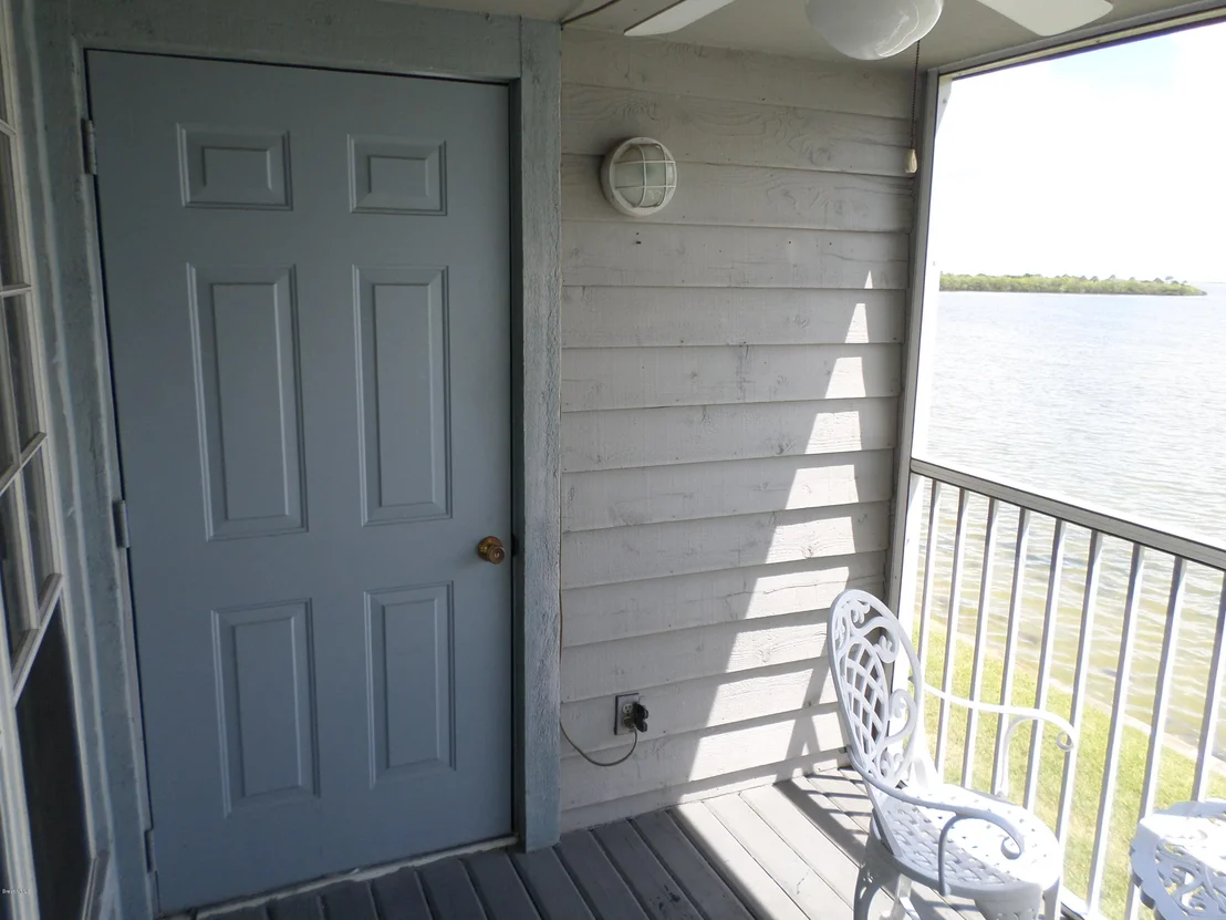 Photo of Unit 204 at 7340 Highway 1