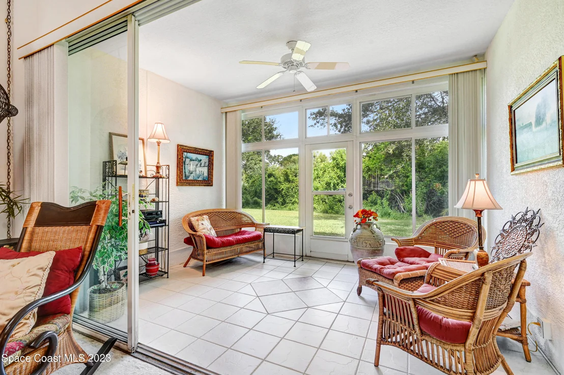 Photo of 368 Renaissance Avenue