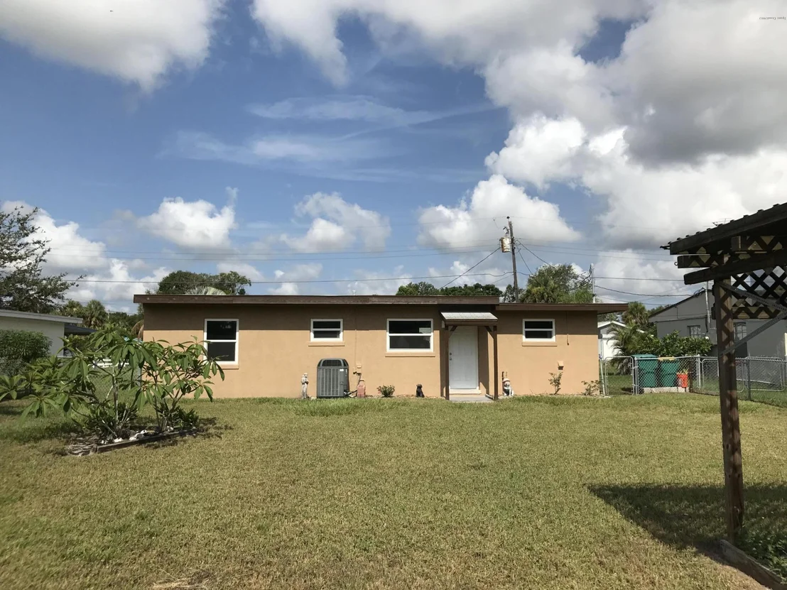 Photo of 509 Camellia Drive