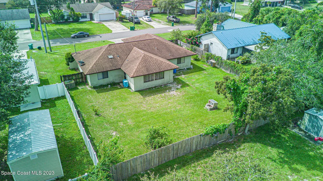 Photo of 4630 Robert Street