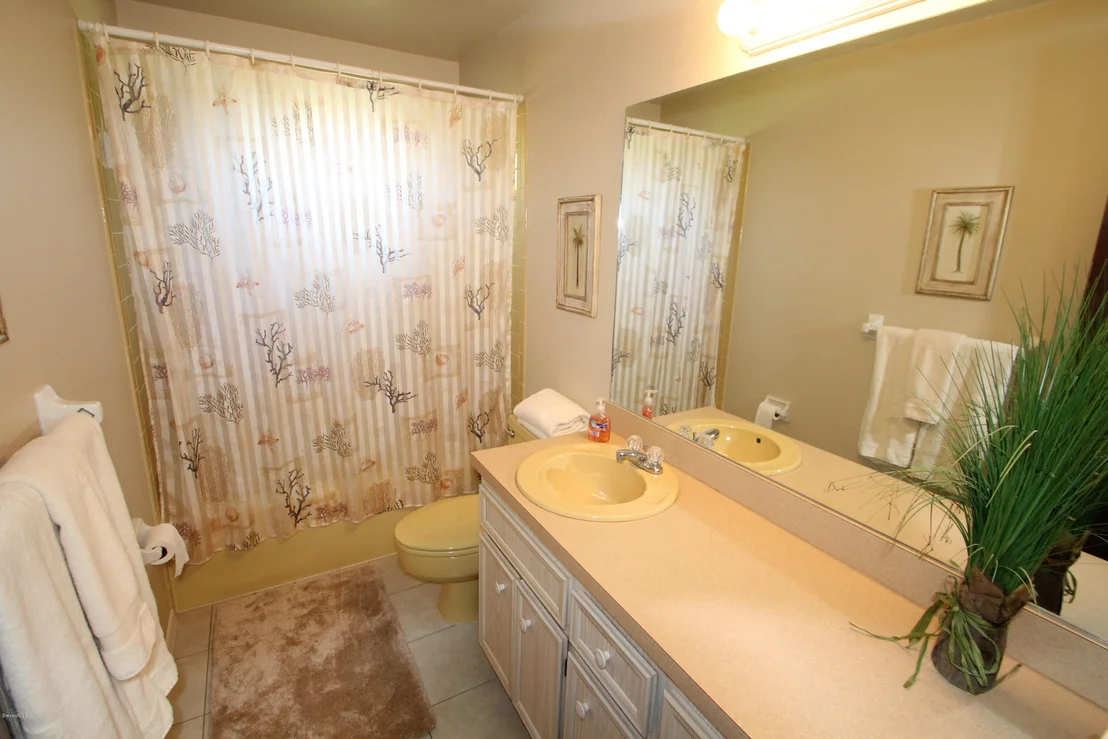 Photo of 2700 FOREST Drive