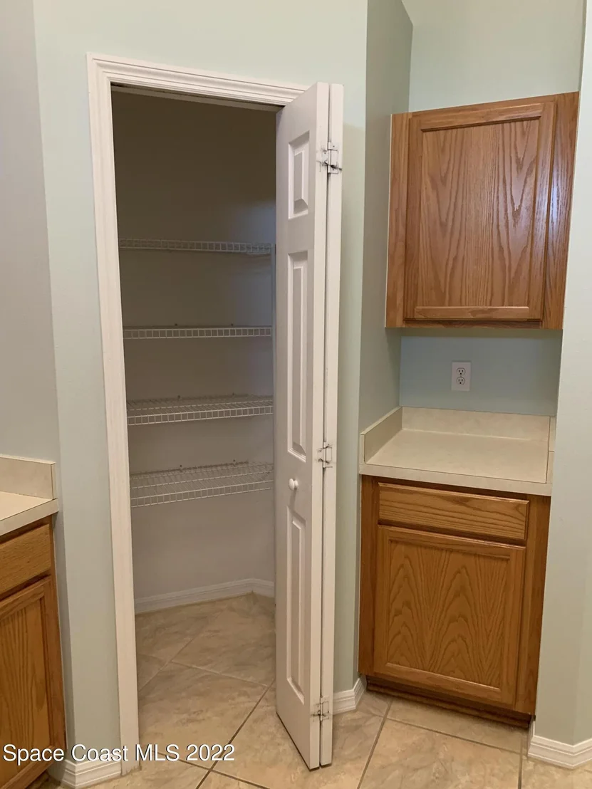 Photo of 982 Shaw Circle