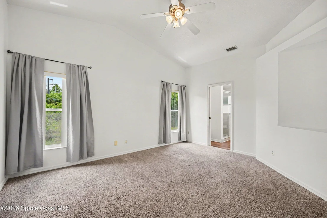 Photo of 2476 Hidden Pine Lane NE
