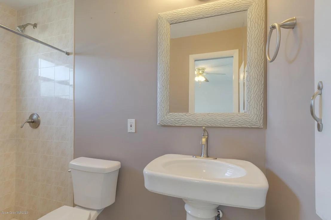 Photo of 921 Burn Drive NE