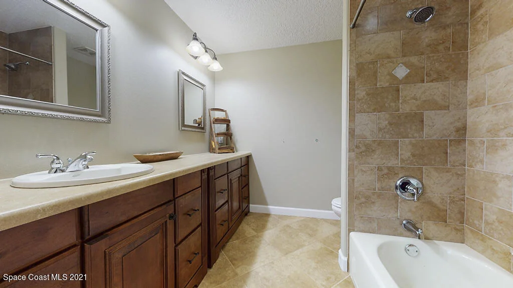Photo of 5545 Willoughby Drive