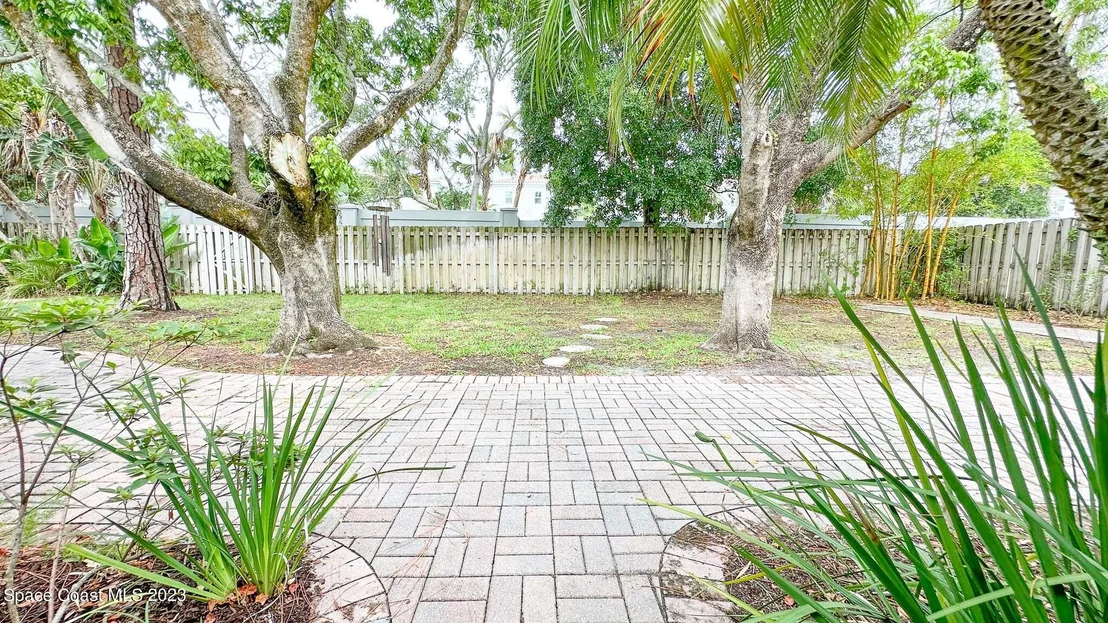 Photo of 4290 Silver Lake Drive