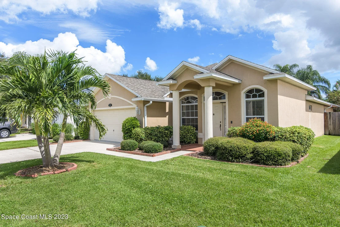 Photo of 404 Sedgewood Circle