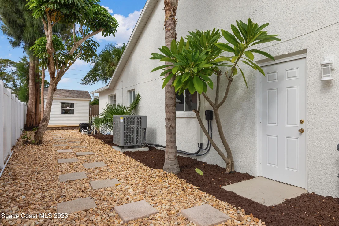 Photo of 1030 Pelican Lane