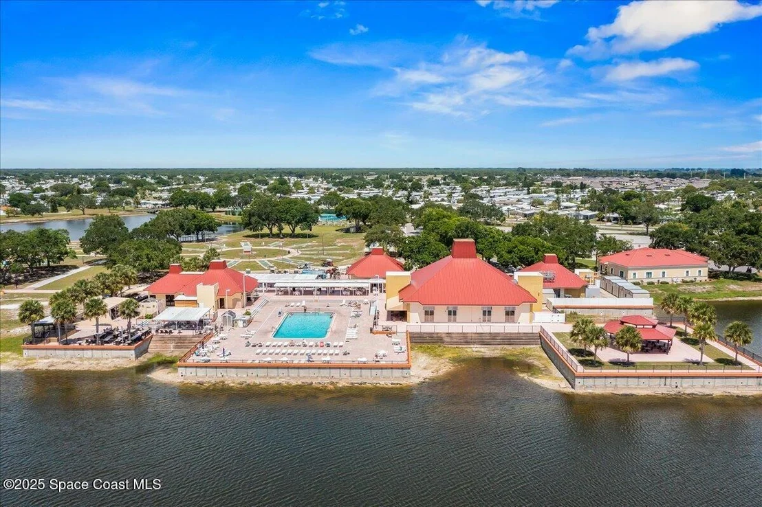 Photo of 641 Hyacinth Circle