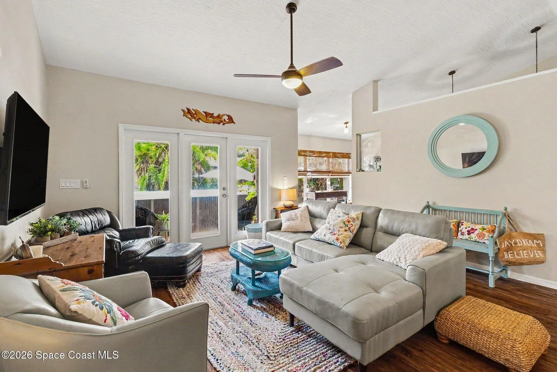 Photo of 1051 Mandarin Drive NE