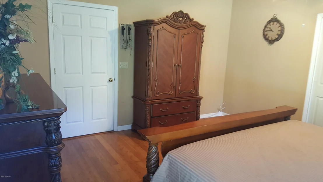 Photo of 4880 State Road 46