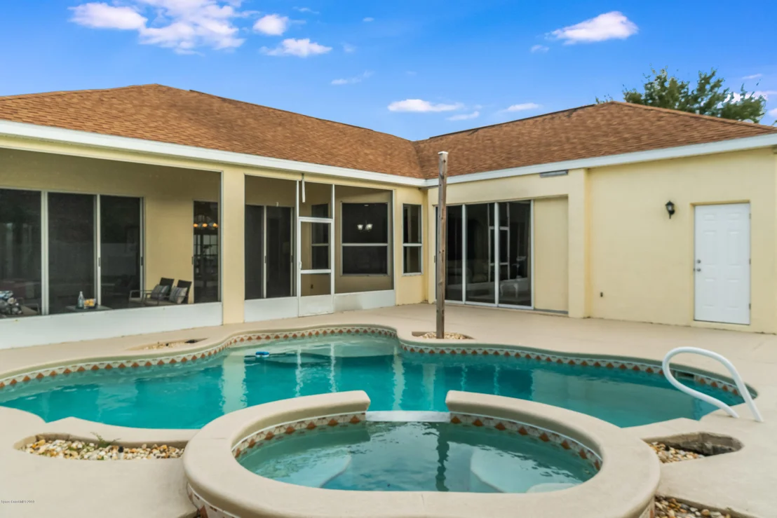 Photo of 3417 Peninsula Circle