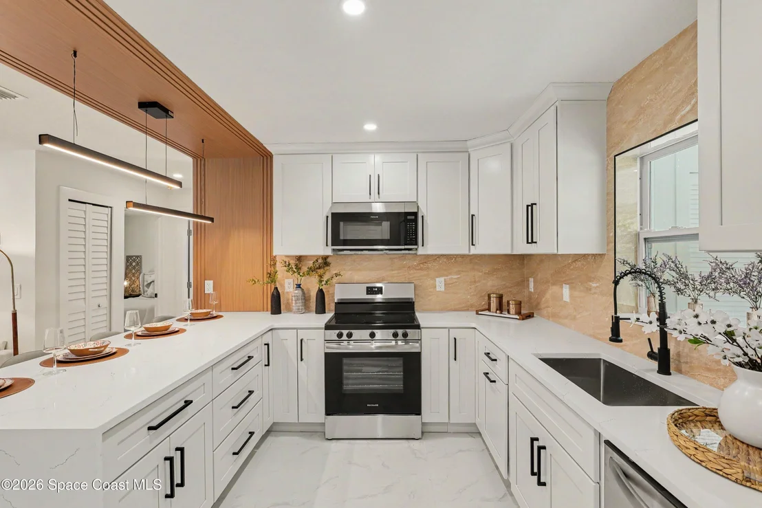 Photo of 2192 King Richard Road
