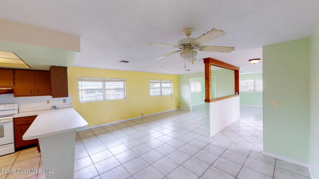 Photo of 2365 Reef Avenue