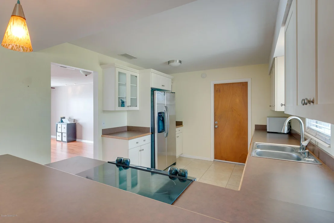 Photo of 1059 La Paloma Drive