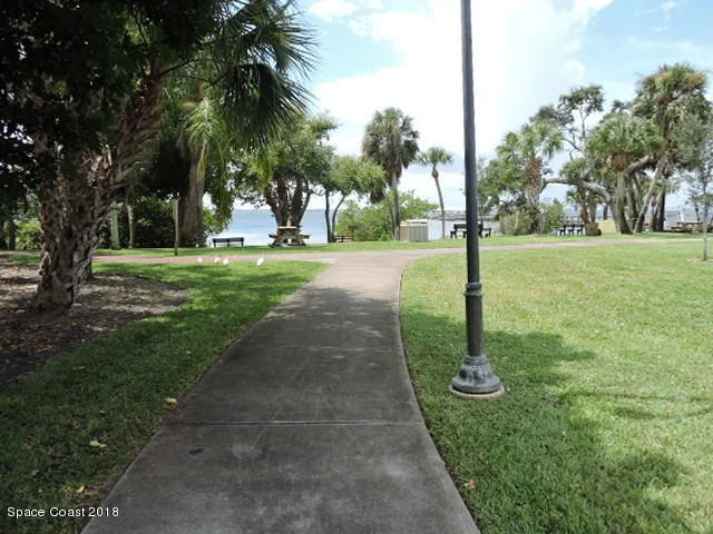 Photo of 217 4th Avenue